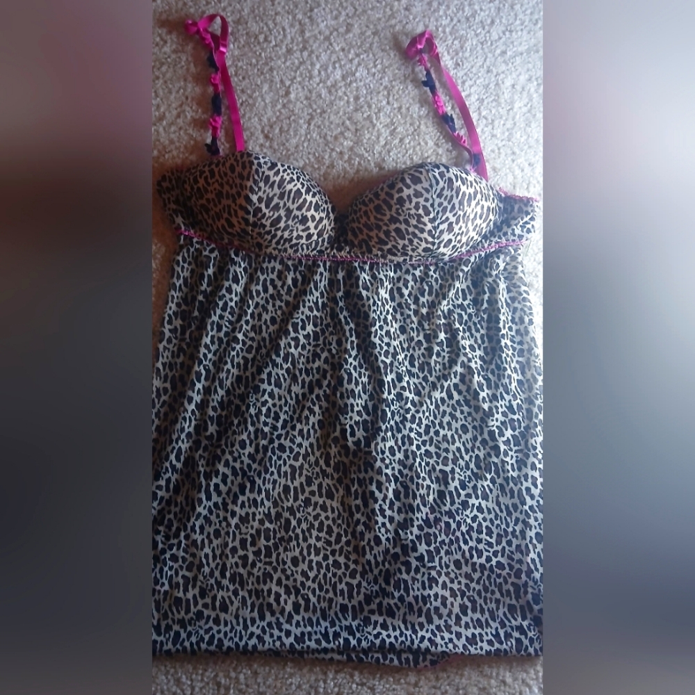 2X cheeta print lingerie